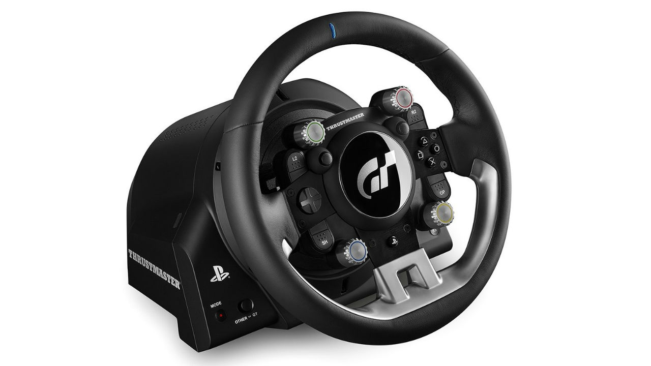 Thrustmaster T-GT 設計漂亮外，PS 控制器的按鈕亦很美觀地佈置在良好位置。