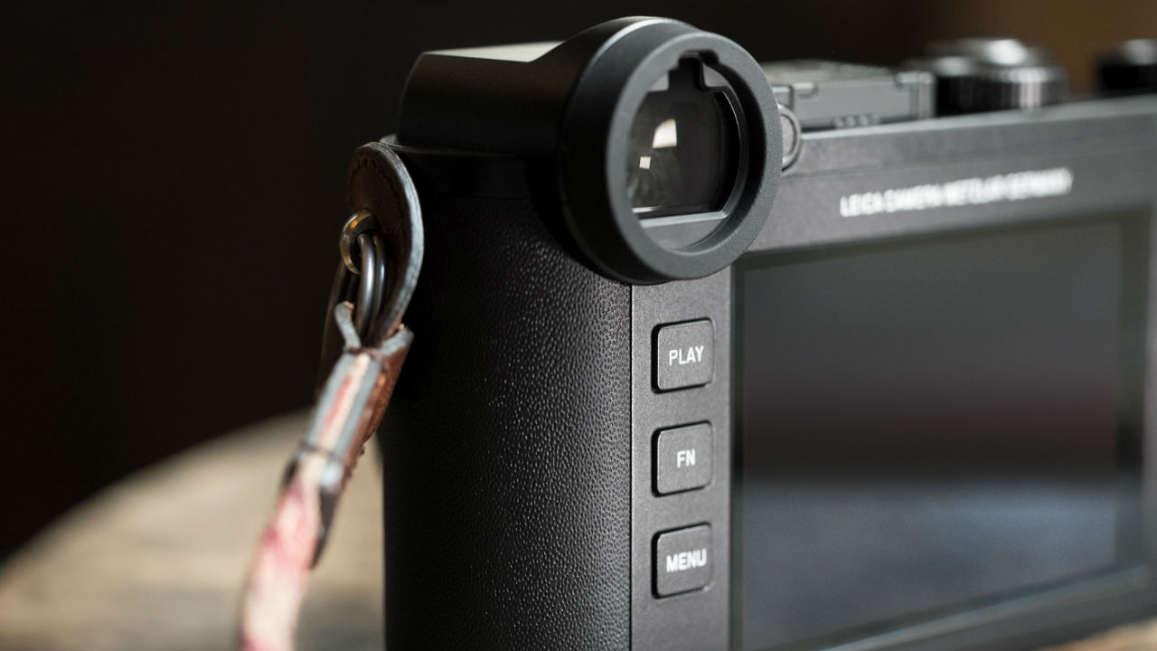 Leica CL 電子觀景器讓攝影愛好者有更佳的拍攝體驗。